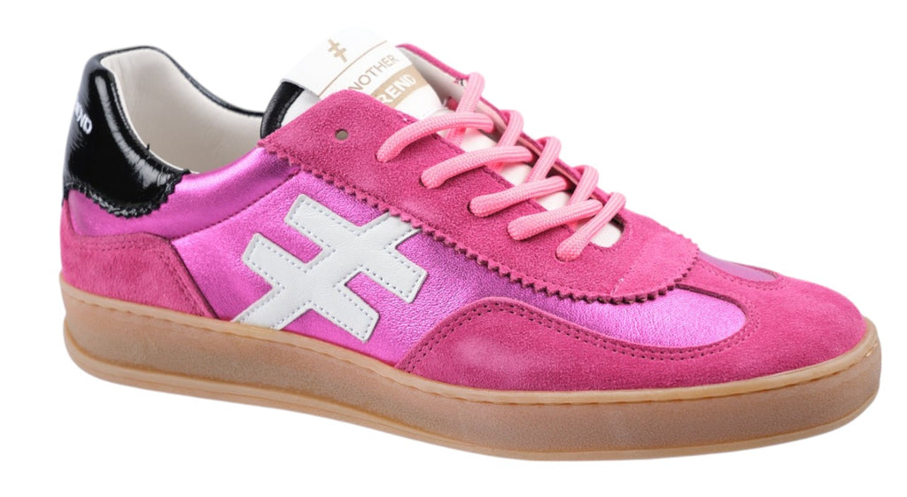 Fuchsia suede and leather trainer