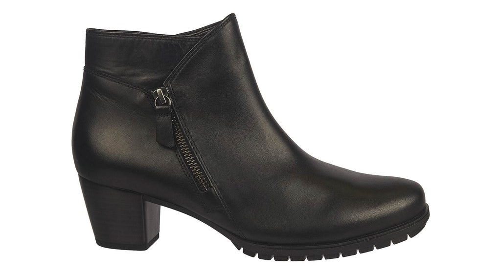 Gabor black leather ankle boots with side zip and heel