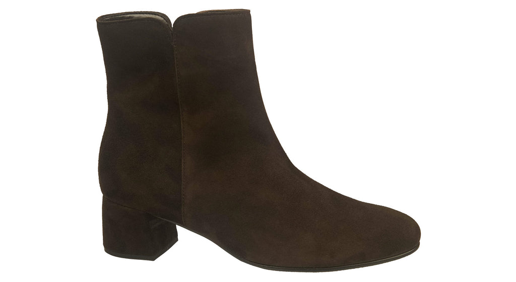 Gabor women's brown suede boots 