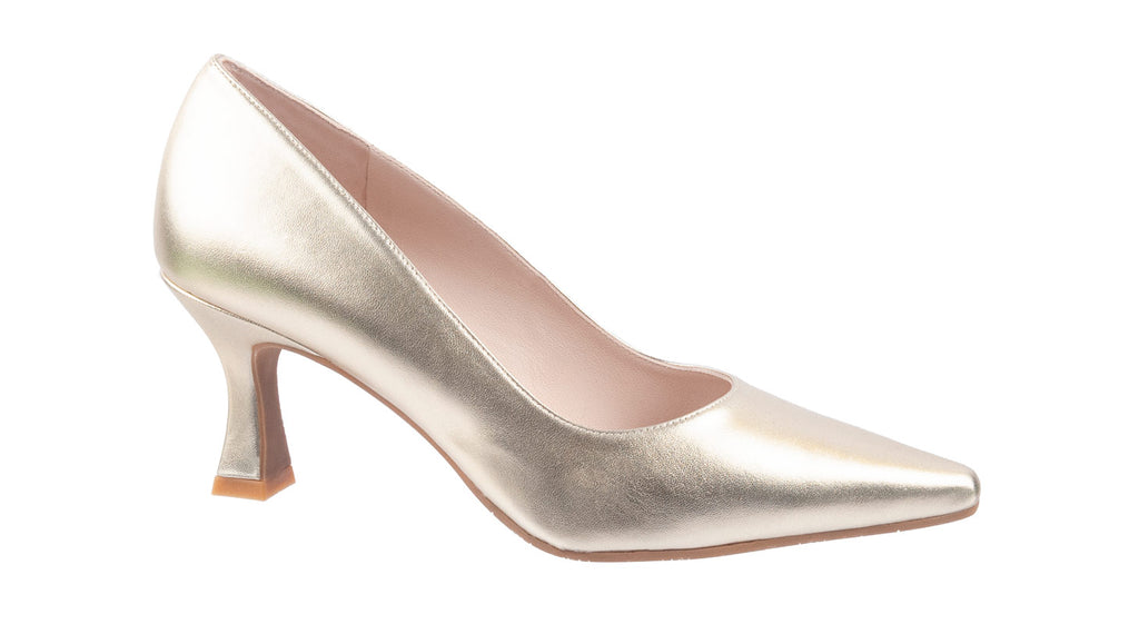 Lodi court shoes in gold leather